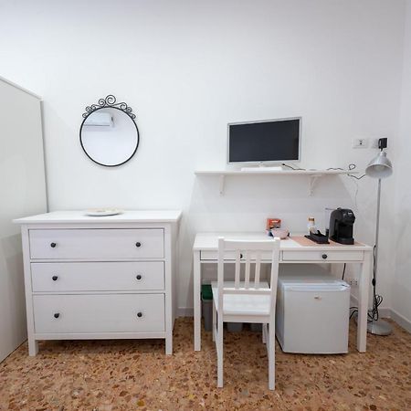 Casa Rosa Beige E Blu Apartment Rome Exterior photo