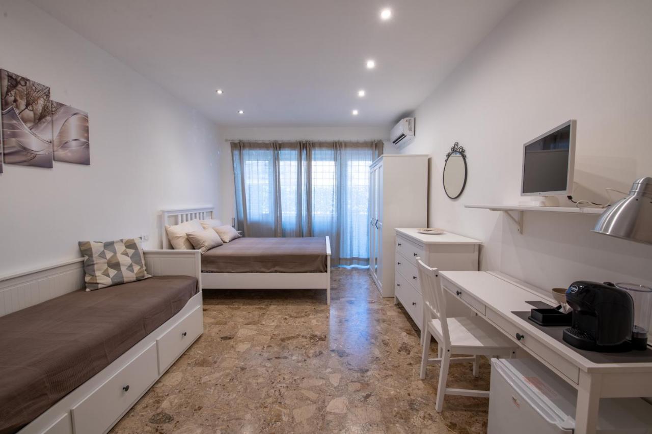 Casa Rosa Beige E Blu Apartment Rome Exterior photo