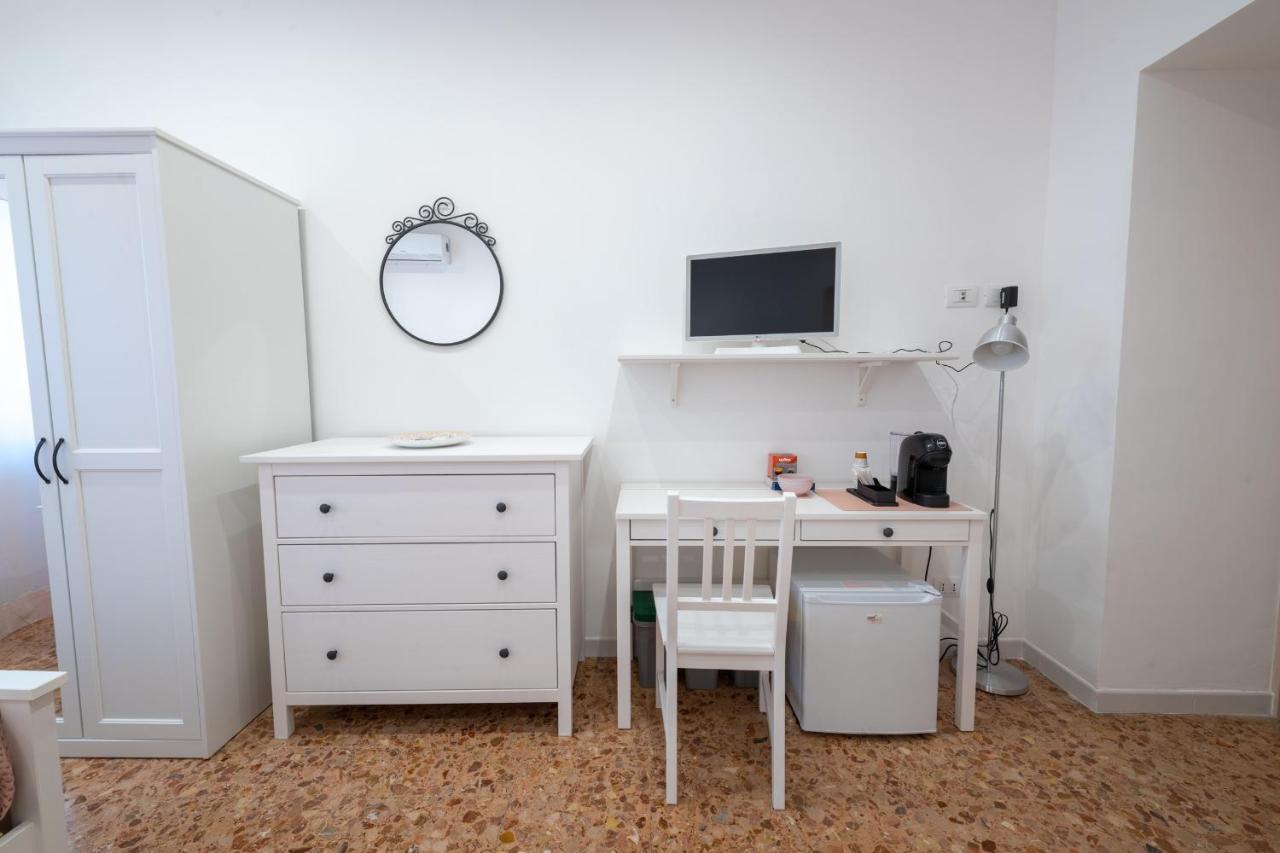 Casa Rosa Beige E Blu Apartment Rome Exterior photo